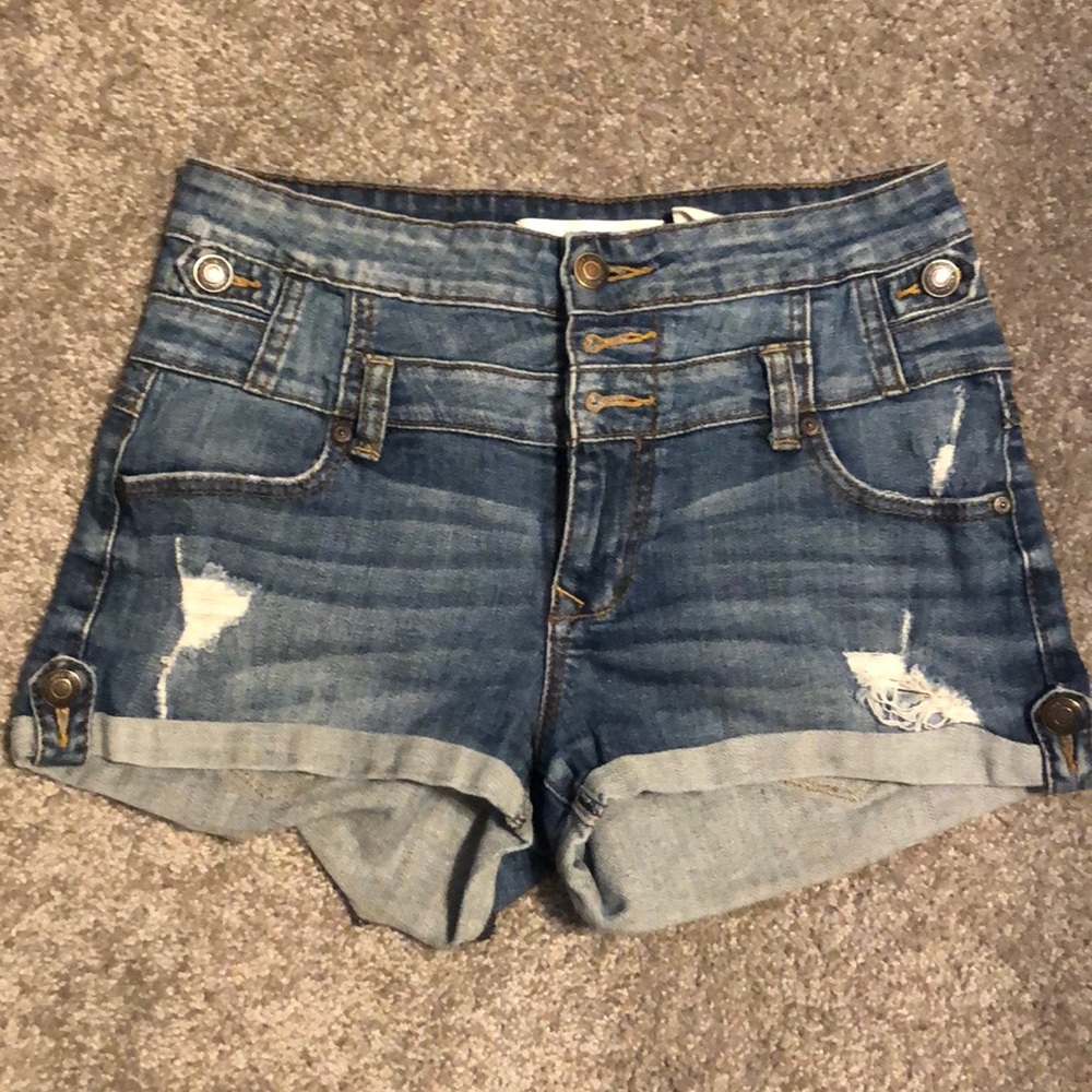 High wasted shorts